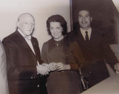 Quinquela, Guillermo de la Canal  y su esposa.